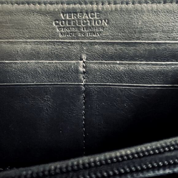 Authentic VERSACE Gold Half Medusa Logo Black Leather Long Zip Around Wallet - Picture 6 of 6